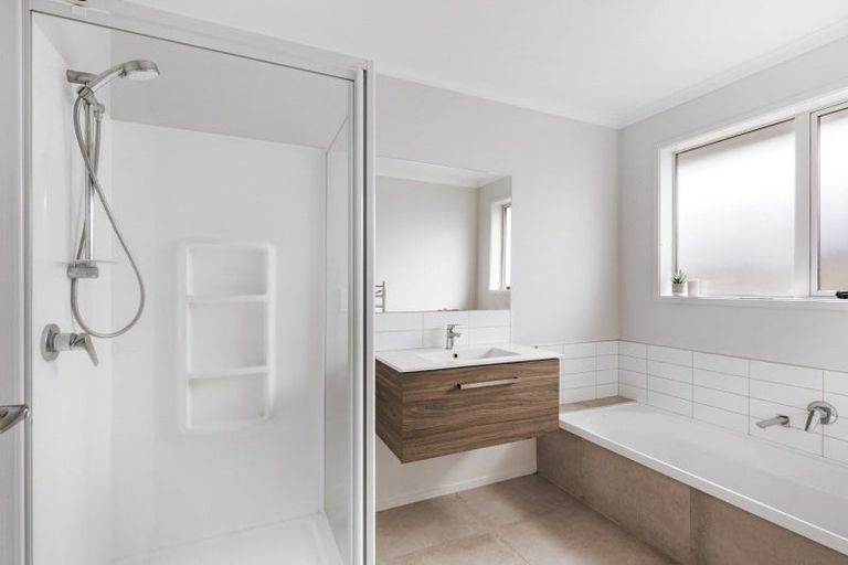 Photo of property in 44 Te Wharo Drive, Papamoa, 3118