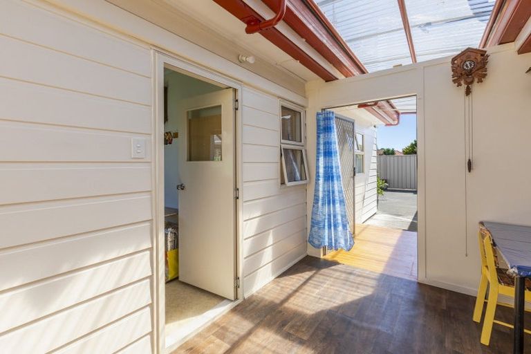 Photo of property in 106a Latham Street, Marewa, Napier, 4110