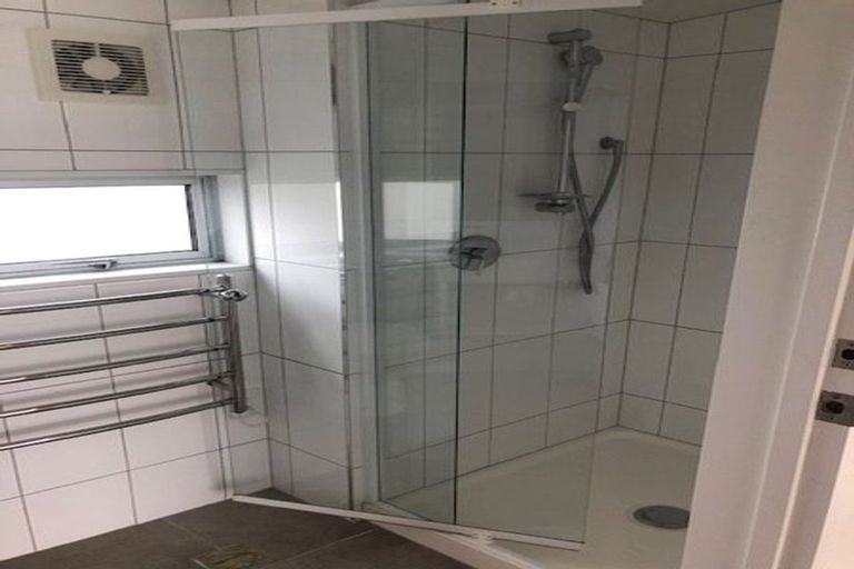 Photo of property in 43 Grafton Street, Waltham, Christchurch, 8011