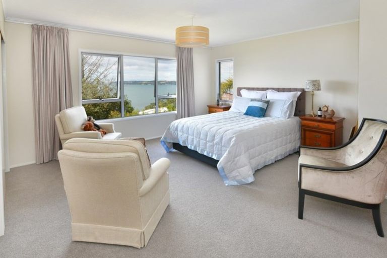 Photo of property in 98 Vipond Road, Stanmore Bay, Whangaparaoa, 0932