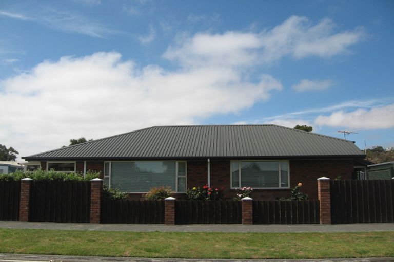 Photo of property in 1/2 Mavin Road, Hoon Hay, Christchurch, 8025