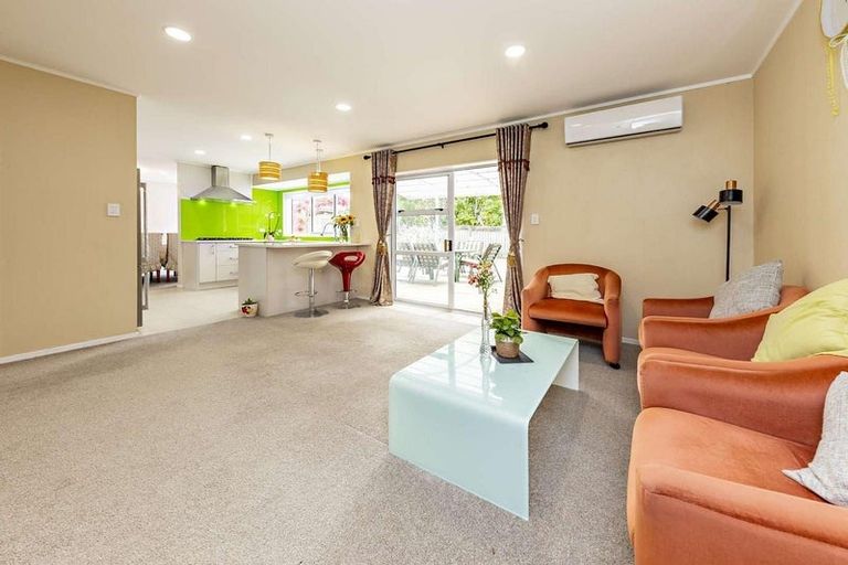 Photo of property in 147 Millhouse Drive, Golflands, Auckland, 2013