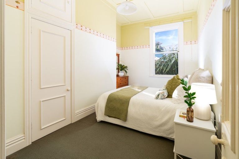 Photo of property in 4 Baring Street, Oriental Bay, Wellington, 6011