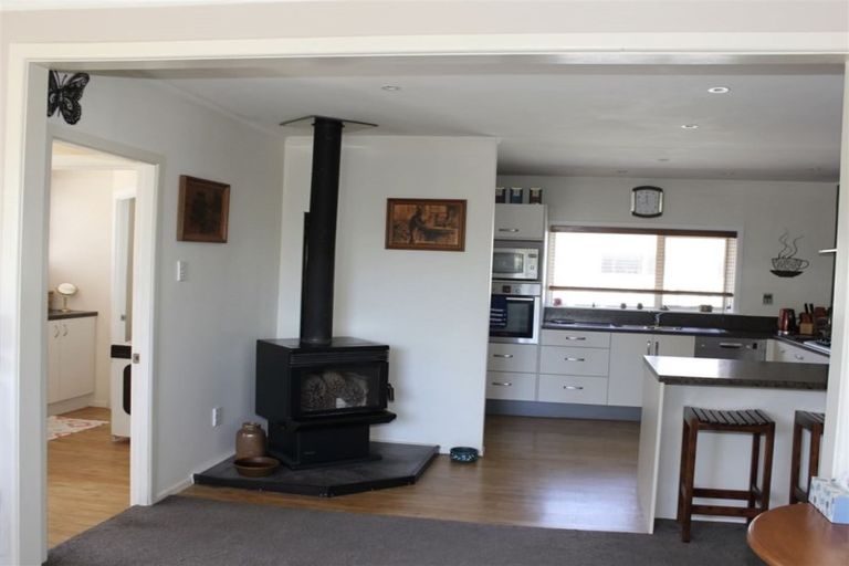 Photo of property in 10 Crofton Road, Harewood, Christchurch, 8051