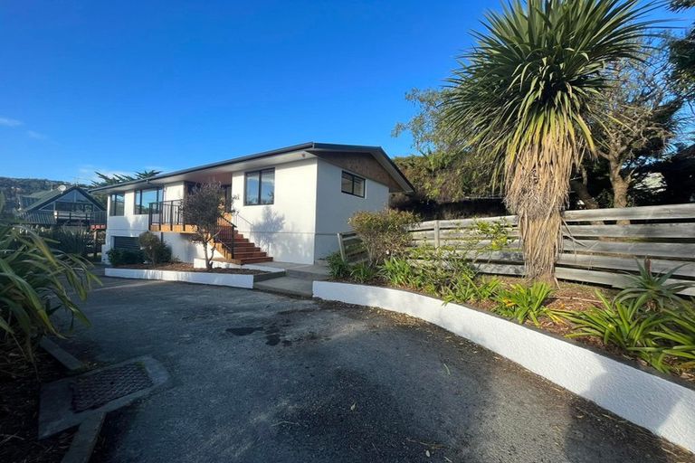 Photo of property in 49 Moncks Spur Road, Redcliffs, Christchurch, 8081