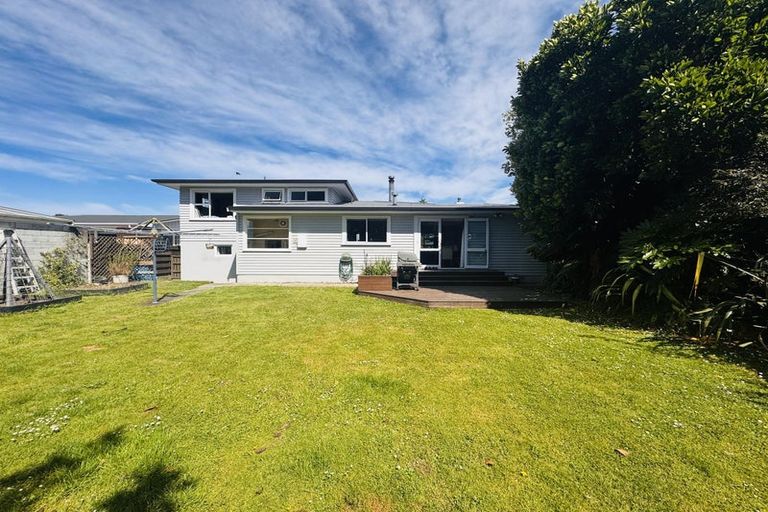 Photo of property in 60 Newcastle Street, Hokowhitu, Palmerston North, 4410
