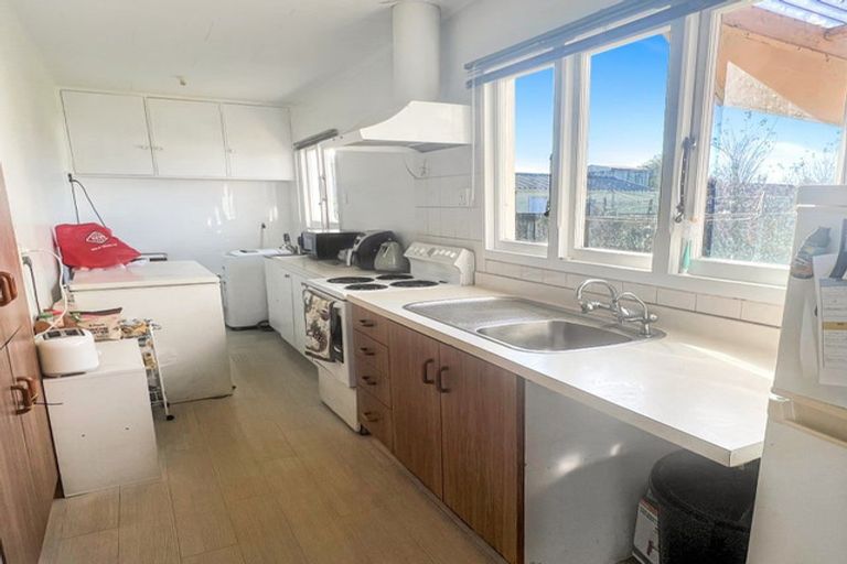 Photo of property in 24 Thyra Street, Dannevirke, 4930