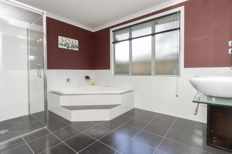 Photo of property in 392a Hukanui Road, Rototuna, Hamilton, 3210