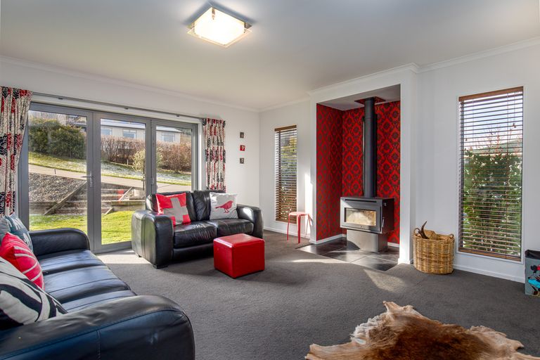 Photo of property in 6 Holdom Place, Clyde, 9330