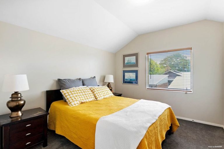 Photo of property in 50 Kirikiri Lane, East Tamaki, Auckland, 2013