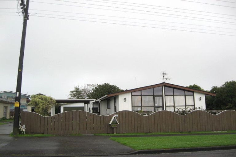 Photo of property in 56 Bayly Street, Waitara, 4320