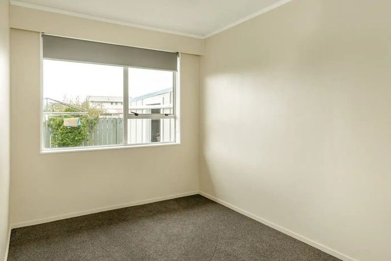 Photo of property in 25-27 Romilly Street, Westport, 7825