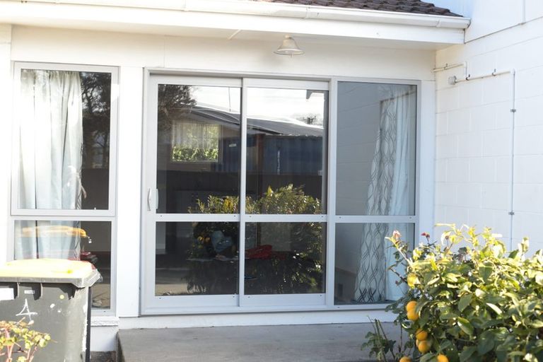 Photo of property in 3/16 Hargest Crescent, Sydenham, Christchurch, 8023