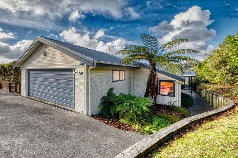 Photo of property in 44 Simpson Road, Ranui, Auckland, 0612