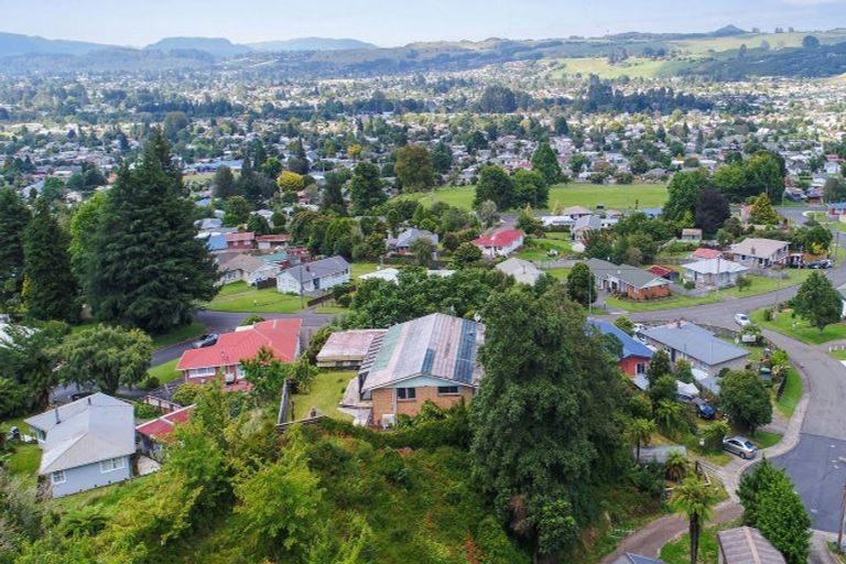 Photo of property in 5 Edward Street, Western Heights, Rotorua, 3015