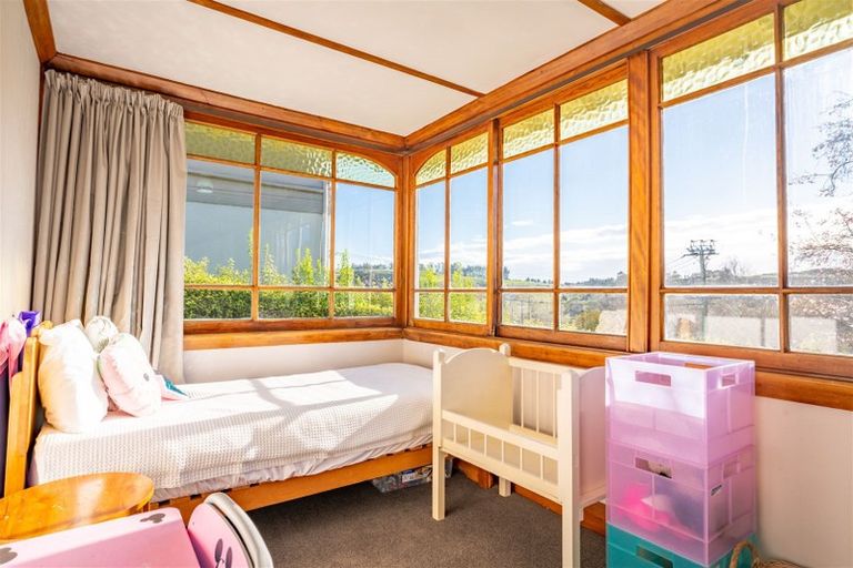 Photo of property in 28 Solway Street, Holmes Hill, Oamaru, 9401