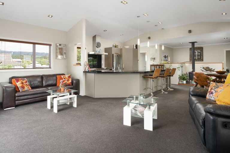 Photo of property in 14 Beach Road, Waikawa, Picton, 7220