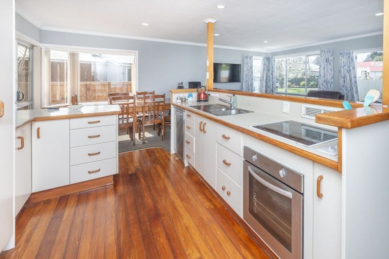 Photo of property in 15a Gonville Avenue, Gonville, Whanganui, 4501