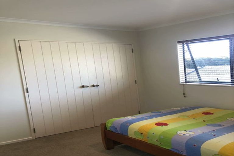 Photo of property in 37 Virginia Street, Henderson, Auckland, 0612