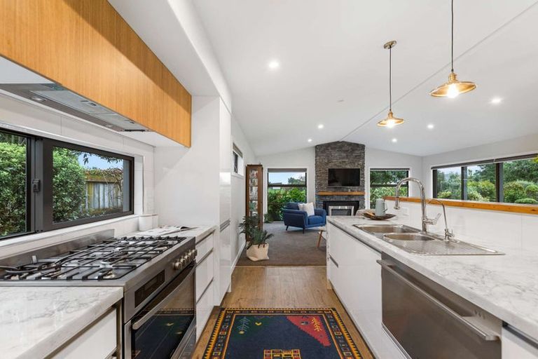 Photo of property in 16 Kilsby Place, Levin, 5510