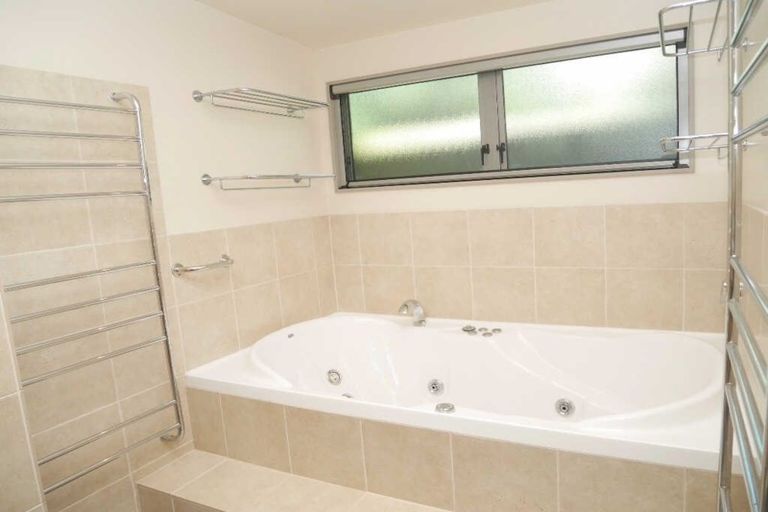 Photo of property in 6 The Esplanade, Raumati South, Paraparaumu, 5032