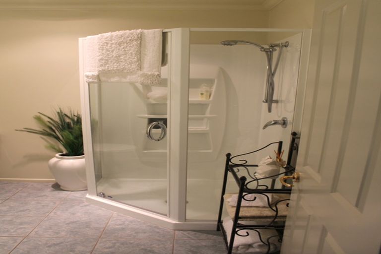 Photo of property in 7 North Foreland Street, Waihola, Milton, 9073