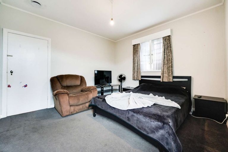 Photo of property in 24 Henwood Road, Mangere East, Auckland, 2024
