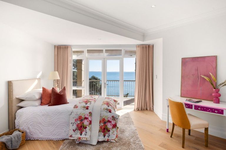 Photo of property in 2/6 Saint Leonards Road, Hauraki, Auckland, 0622