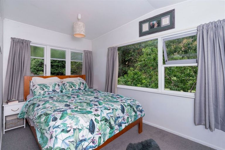 Photo of property in 56 Tilley Road, Paekakariki, 5034
