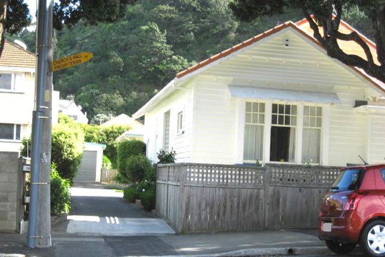Photo of property in 10 Dundas Street, Seatoun, Wellington, 6022