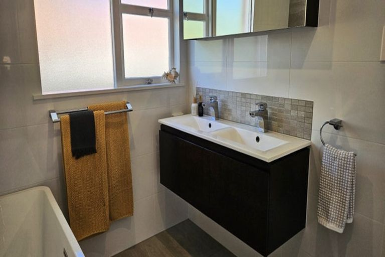 Photo of property in 26 Browns Avenue, Pakuranga, Auckland, 2010