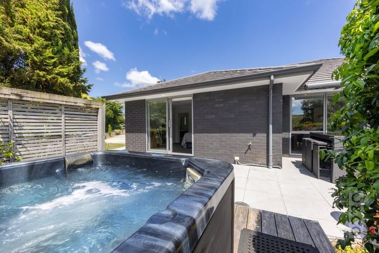 Photo of property in 4 School Road, Riverhead, 0820