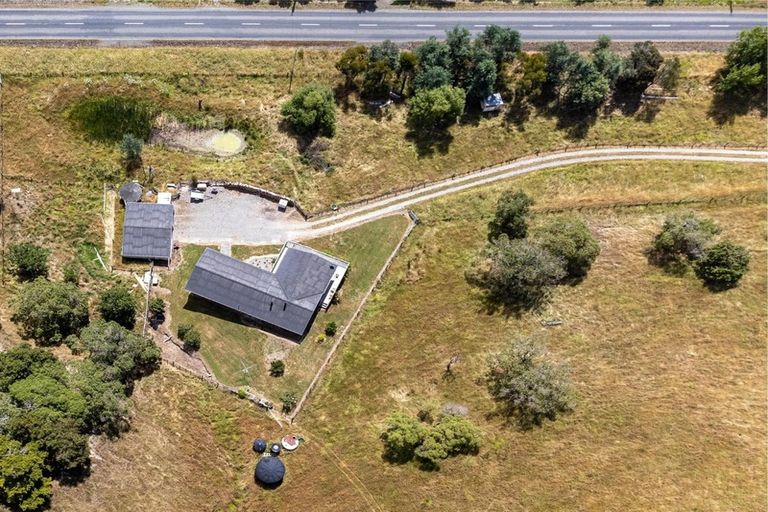 Photo of property in 811 Te Whiti Road, Te Whiti, Masterton, 5884