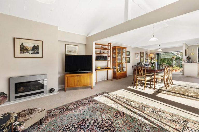 Photo of property in 23 Parkvale Road, Karori, Wellington, 6012