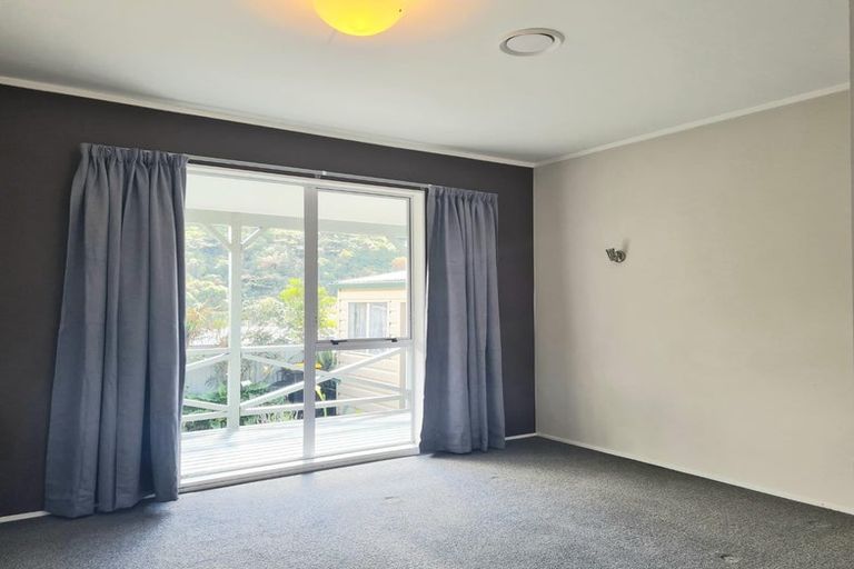 Photo of property in 4 Emily Way, Karori, Wellington, 6012