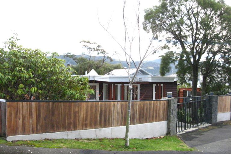 Photo of property in 21 Howard Street, Macandrew Bay, Dunedin, 9014