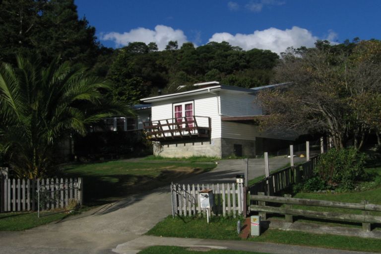 Photo of property in 32 Mimihau Grove, Wainuiomata, Lower Hutt, 5014