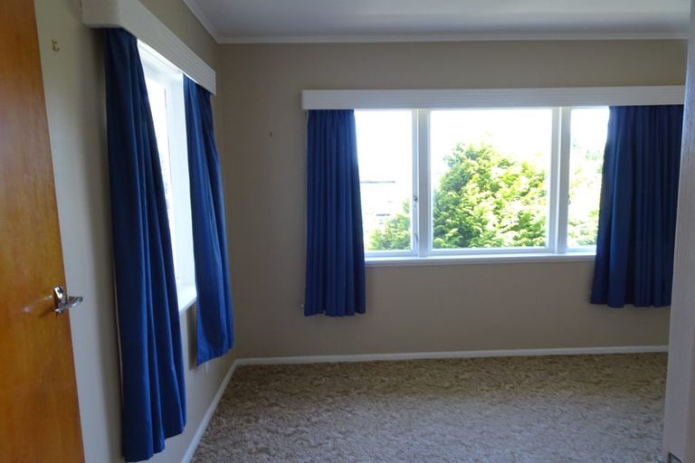 Photo of property in 1 Mace Street, Island Bay, Wellington, 6023