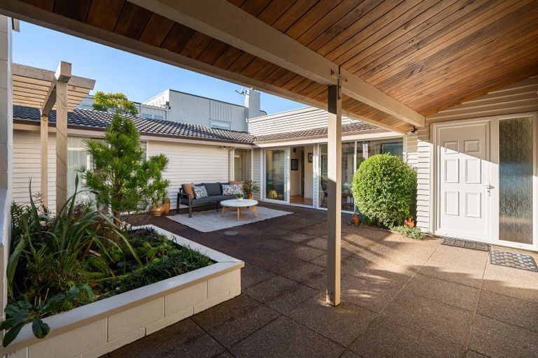 Photo of property in 13 Kabul Street, Khandallah, Wellington, 6035