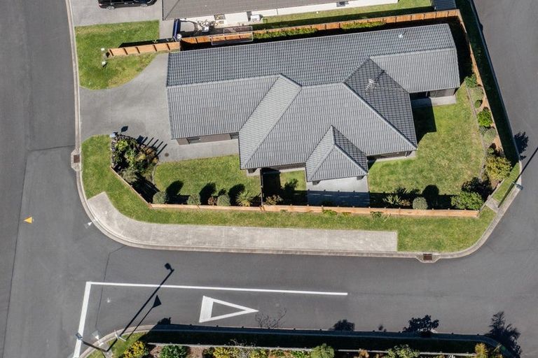 Photo of property in 63 Bert Wall Drive, Omokoroa, 3114