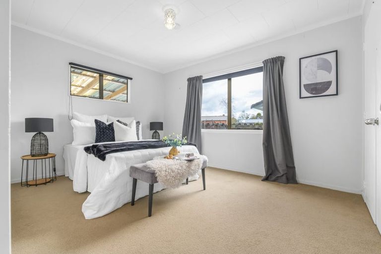 Photo of property in 43 Garland Drive, St Andrews, Hamilton, 3200