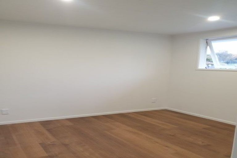 Photo of property in 43 Larne Avenue, Pakuranga Heights, Auckland, 2010