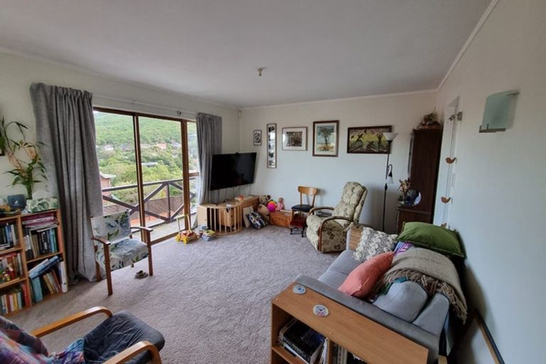 Photo of property in 18 Govind Grove, Ngaio, Wellington, 6035