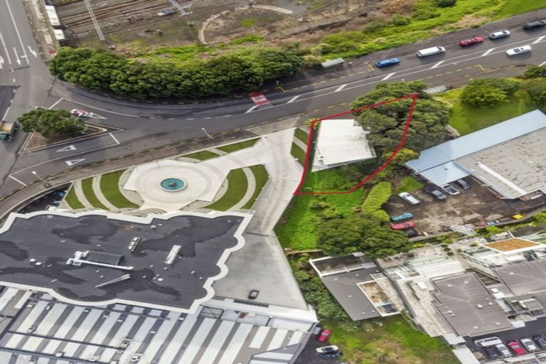 Photo of property in 112 Gladstone Road, Parnell, Auckland, 1052