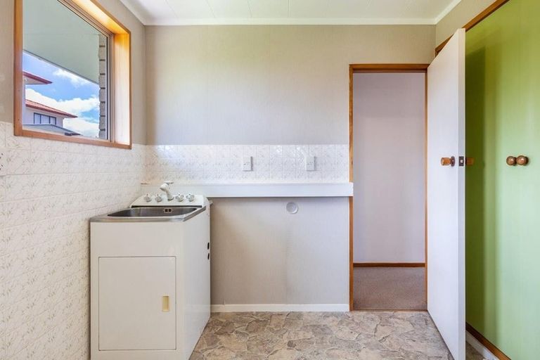 Photo of property in 11 Battersea Place, Richmond Heights, Taupo, 3330