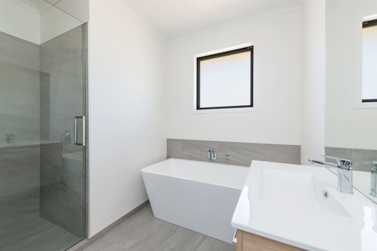 Photo of property in 43 Katania Heights, Brightwater, 7022