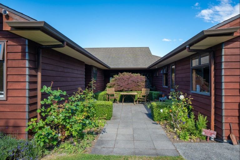 Photo of property in 48 Blue Ridge Drive, Acacia Bay, Taupo, 3385