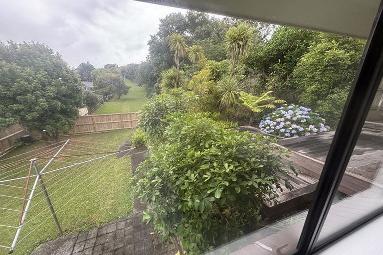 Photo of property in 14 Mark Edward Drive, Half Moon Bay, Auckland, 2012