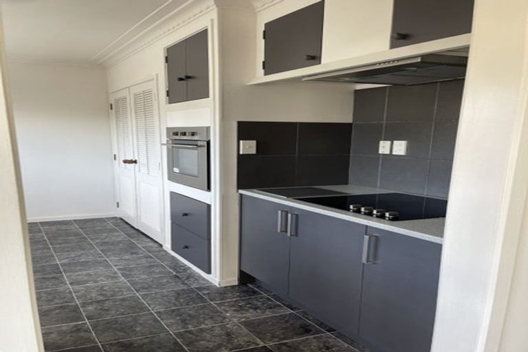 Photo of property in 3 Marama Place, One Tree Point, 0118