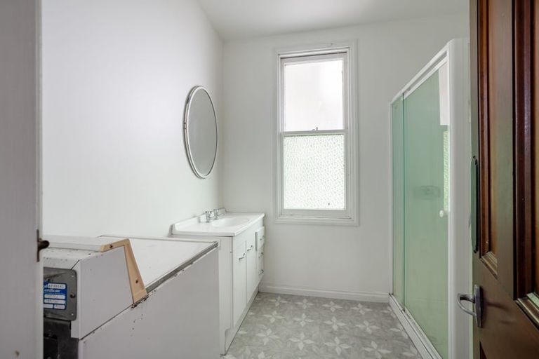 Photo of property in 21 Exeter Street, Lyttelton, 8082